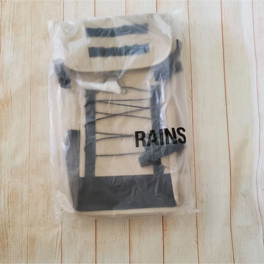 RAINS Trail Mountaineer Backpack Travel Bag in Sand Unisex Men Women Waterproof